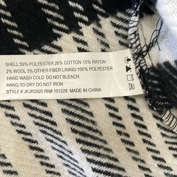 Shacket - Picture 13 of 13